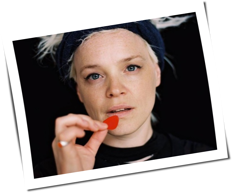 Wallis Bird