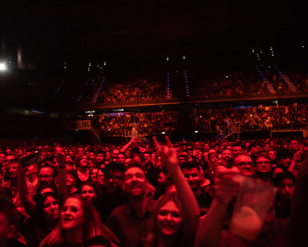 Volles Haus. Amore. Aus Wien. Für Berlin. – Wanda.
