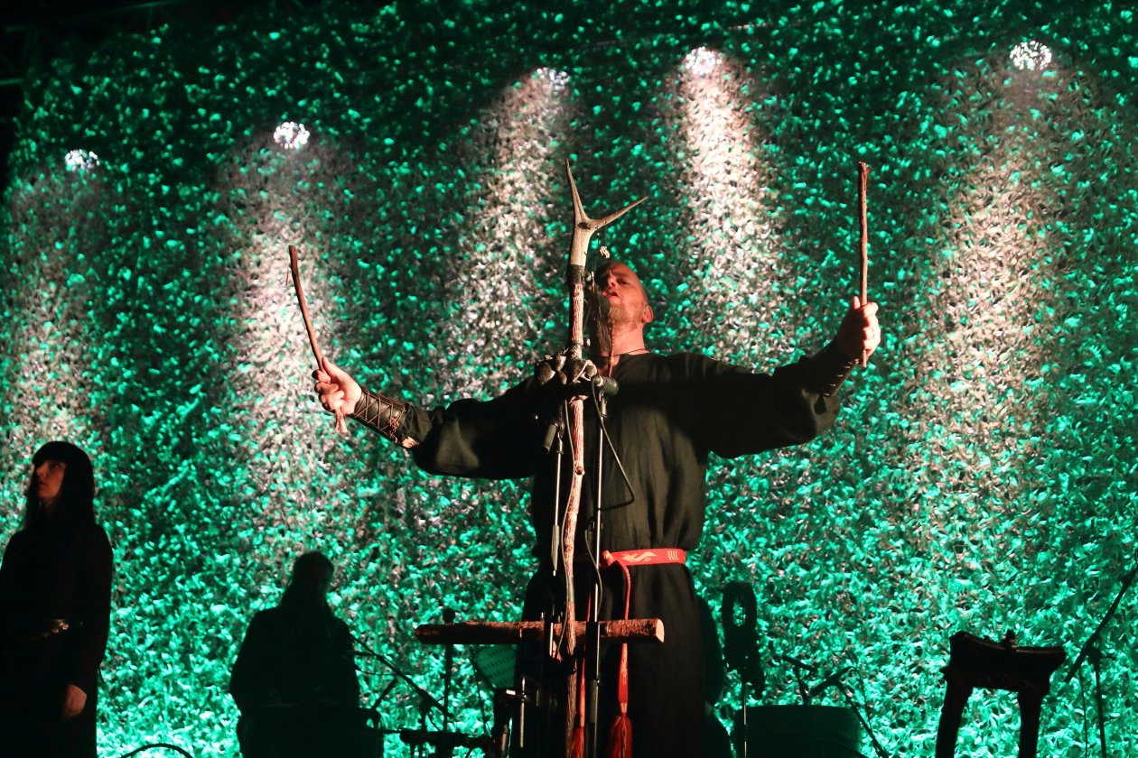 Wardruna – Einar Selvik und Gefolge im ausverkauften Huxleys. – Runaljod