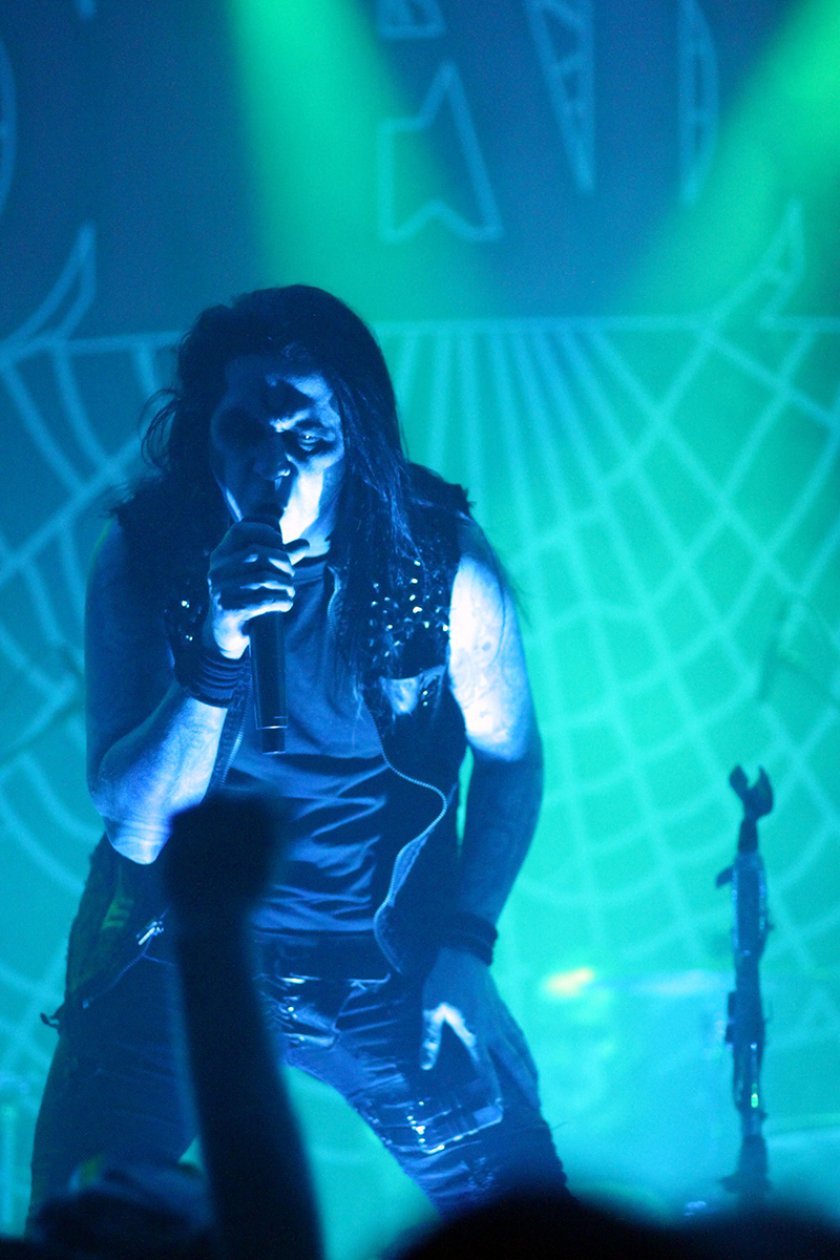 Wednesday 13 – Halloween live in Cannstatt mit den Amis. – ... um dem Publikum eine nette Halloween Show zu liefern. 
