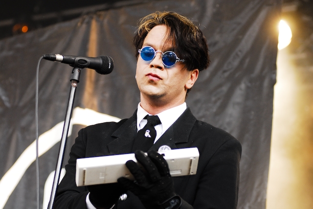 Welle: Erdball live beim Amphi Festival in Köln. – 