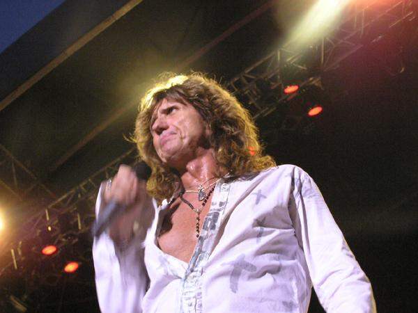 Whitesnake – Auch der alte Dave sorgt noch für ein paar feuchte Slips. – 