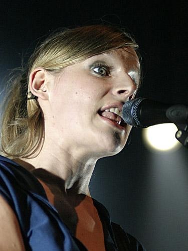 Wir Sind Helden – Diesmal vom 22.9.2003 aus dem Kölner E-Werk. – 