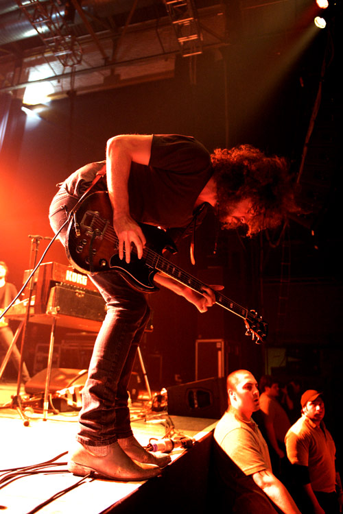 Return of the Wuschelkopf: Wolfmother rocken das Palladium. – Frontmann Andrew Stockdale