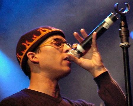 Xavier Naidoo mit den Söhnen Mannheims bei 'Rock gegen rechte Gewalt' in Berlin. – 