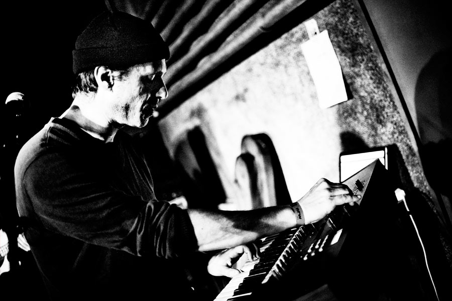 Fette Beats und dicke Bässe: YA-HA! sind im Underground! – Flo Schuster