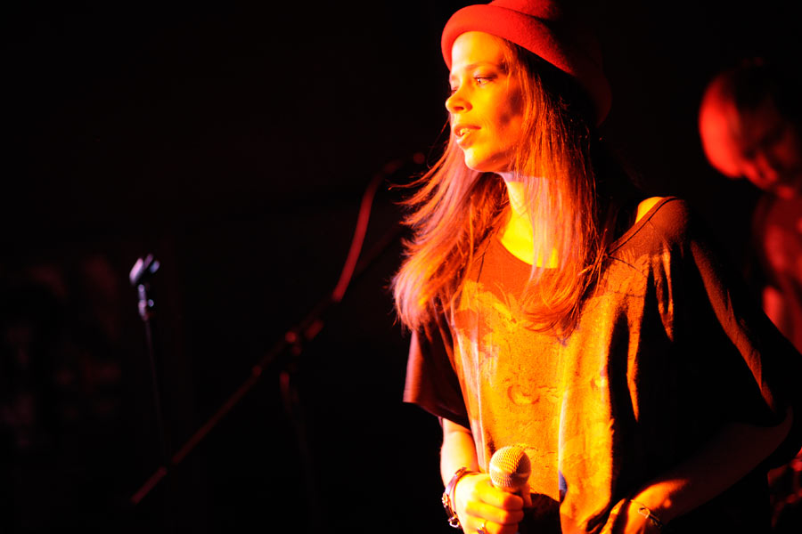 Fette Beats und dicke Bässe: YA-HA! sind im Underground! – Janna Wonders