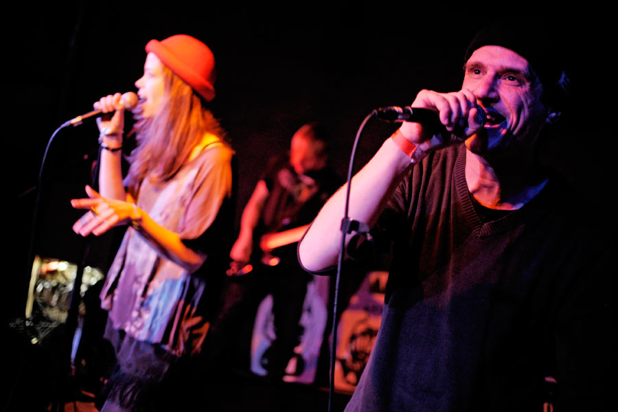 Fette Beats und dicke Bässe: YA-HA! sind im Underground! – Janna Wonders und Flo Schuster