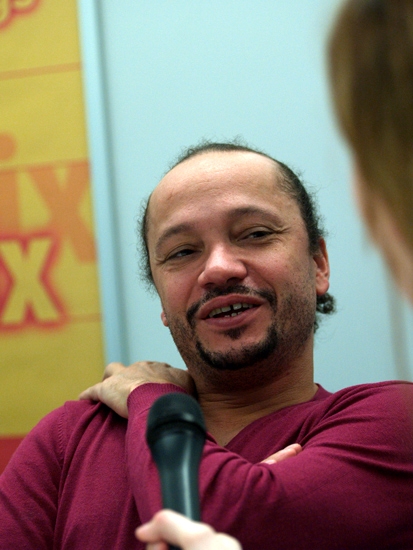 Bilder vom Interview mit Yael Naim und David Donatien. – 