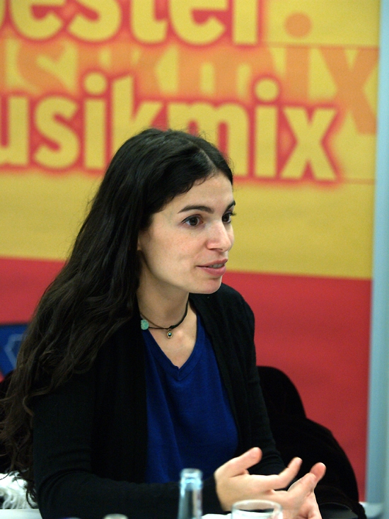 Bilder vom Interview mit Yael Naim und David Donatien. – 