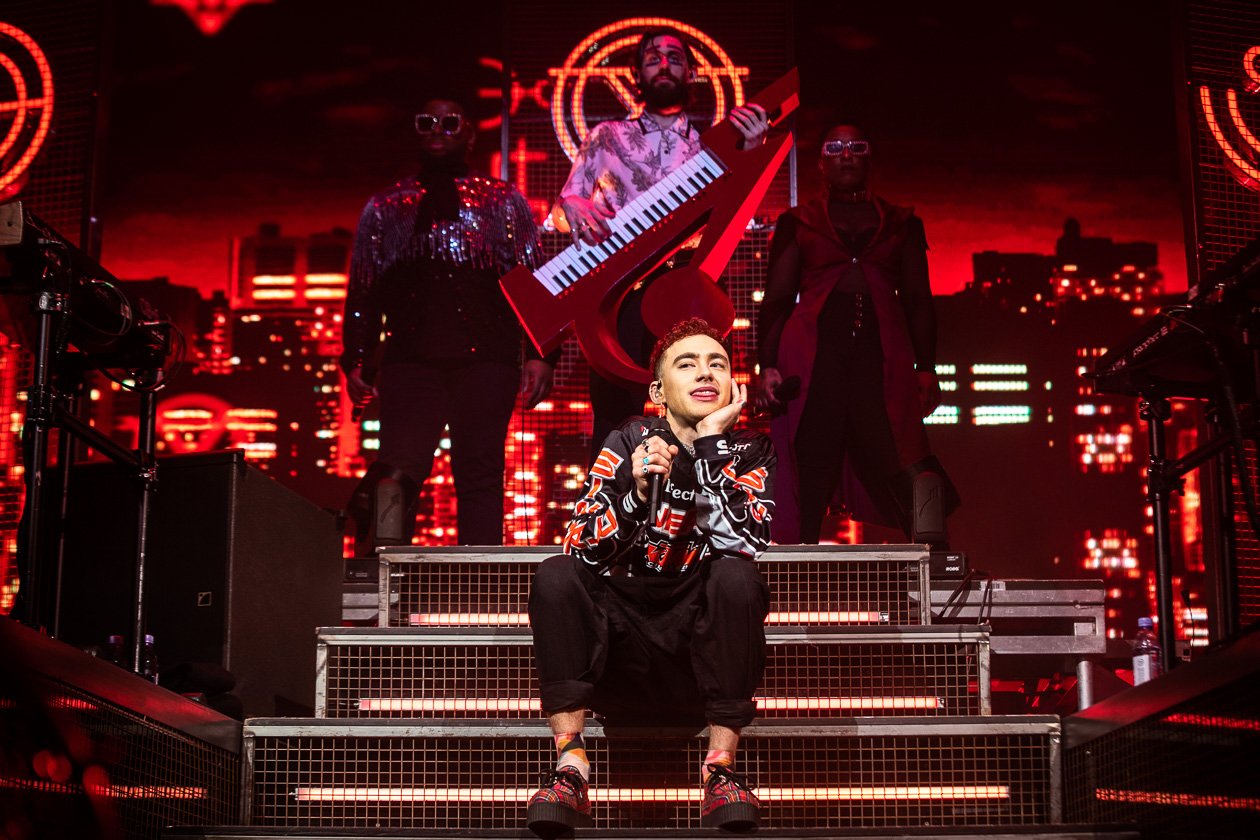 In der Domstadt präsentierten die Londoner Elektropopper ihre zweite Scheibe "Palo Santo" (2018) live. – Years & Years.