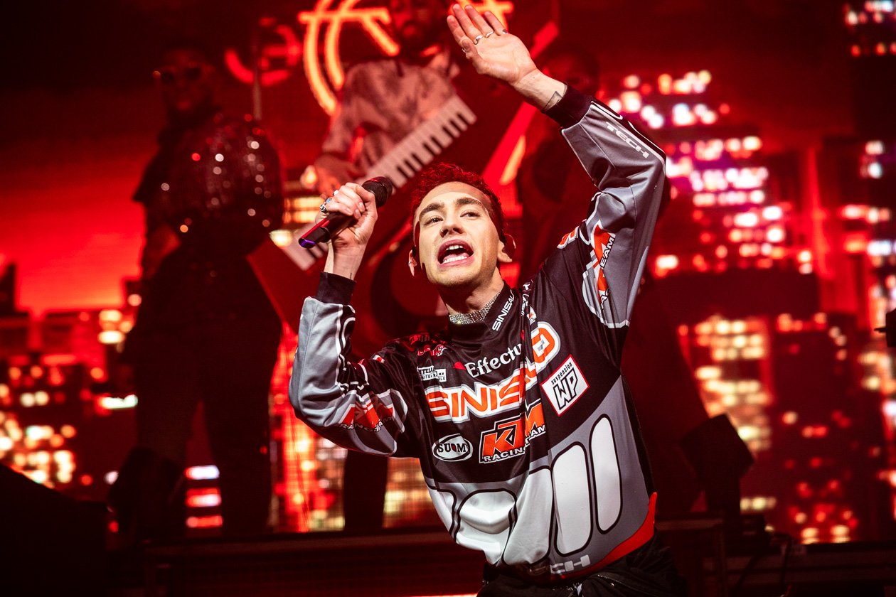 In der Domstadt präsentierten die Londoner Elektropopper ihre zweite Scheibe "Palo Santo" (2018) live. – Years & Years.