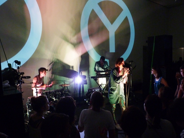 Kunstnacht in der Berlinischen Galerie mit Yelle. – 