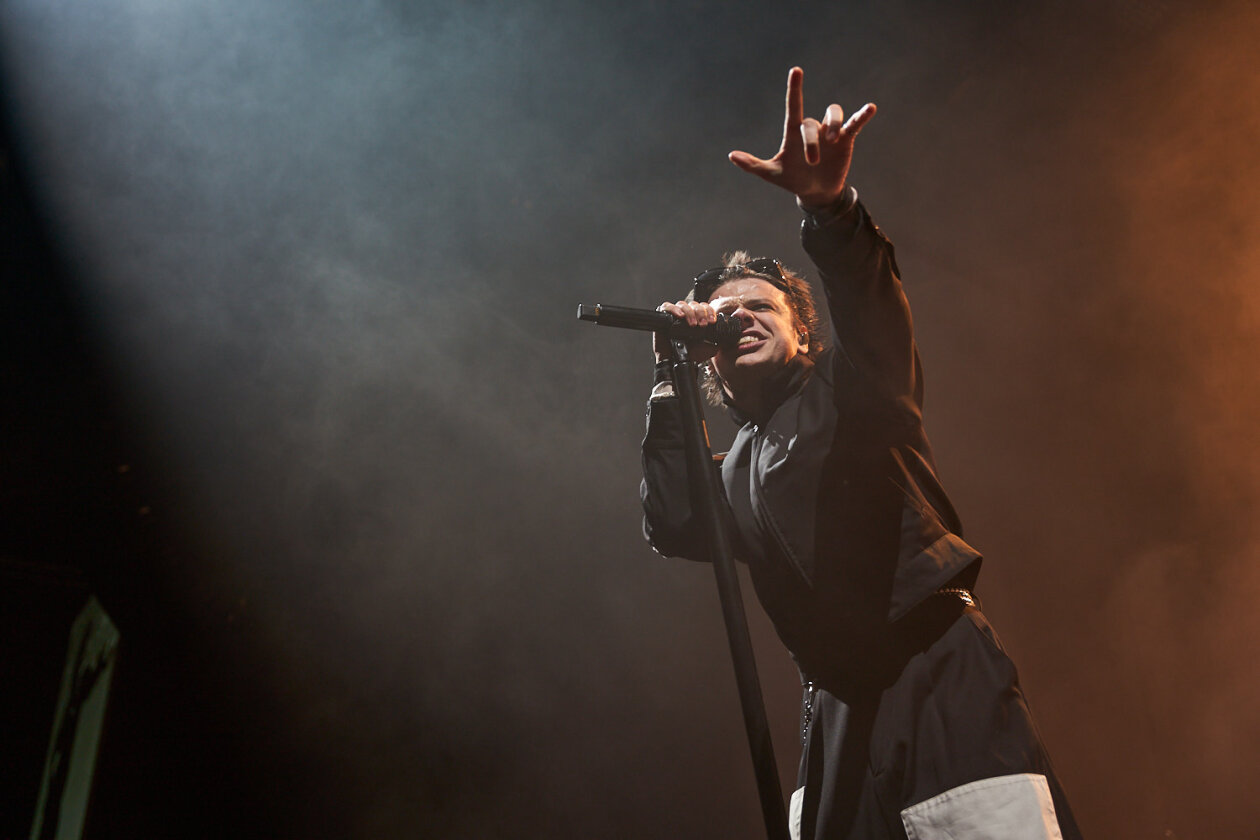 Wenn der Brite in die Stadt kommt, wird es laut und wild. – Yungblud.