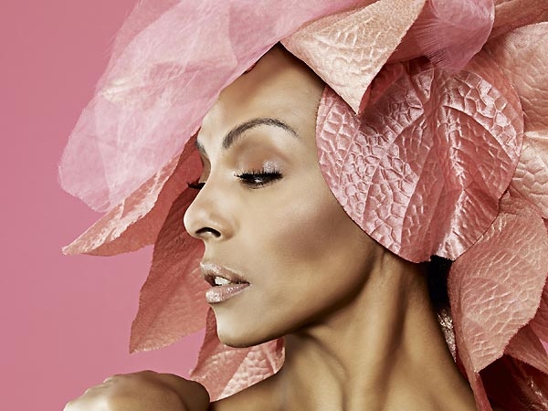 Zap Mama erfindet sich (mal wieder) neu: "ReCreation"! – ... das auf einer Reise nach Rio de Janeiro wurzelt.