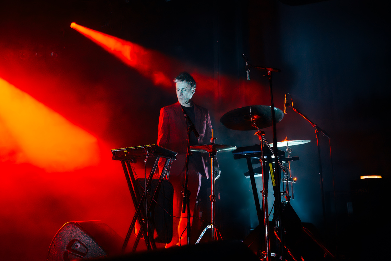 Zoot Woman – Relaxter Start in den Diskoabend:  Johnny und Adam Blake in Berlin. – Adam Blake.