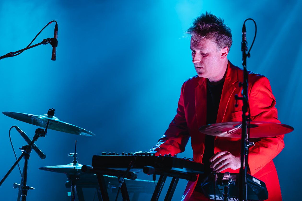 Zoot Woman – Relaxter Start in den Diskoabend:  Johnny und Adam Blake in Berlin. – Adam Blake.