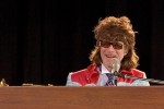 Der Meister und sein russischer Tanzeleve - abwarten, lachen und Tee trinken!, Das Geburtstagskind (50) live in Köln 2005 | © laut.de (Fotograf: Peter Wafzig)