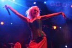Ein dünnes Stimmchen und ein dünnes Kleidchen., Liv Kristine Espanaes auf dem Summer Breeze 2006 | © laut.de (Fotograf: Thomas Kohl)