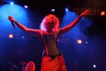 Ein dünnes Stimmchen und ein dünnes Kleidchen., Liv Kristine Espanaes auf dem Summer Breeze 2006 | © laut.de (Fotograf: Thomas Kohl)