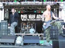 Auf der Bühnen zeigt sich die One Man Army alles andere als untot., One Man Army auf dem Summer Breeze 2006 | © laut.de (Fotograf: Michael Edele)