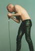 Auf dem Southside 2001 spielten Tool bei strahlendem Sonnenschein. Coole Show auch ohne Versteckspiel!, Maynards Tattoo-Show | © LAUT AG (Fotograf: )
