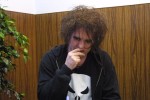 Robert Smith steht Michael Schuh Rede und Antwort, Interview vom 13.07. 2002 | © LAUT AG (Fotograf: Martin Mengele)