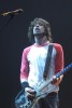 Voller Körpereinsatz bei Dave Grohl und seinen Jungs., Foo Fighters in Köln, 08.12. 2002 | © LAUT AG (Fotograf: Martin Mengele)