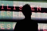 Die Groove-Opis schleppten eine gigantische Matrix-Leinwand aufs Southside., Southside 2003 | © LAUT AG (Fotograf: Martin Mengele)