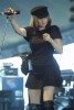 Vor allem Männer drängten zu den vorderen Reihen ..., Southside 2003 | © LAUT AG (Fotograf: Martin Mengele)