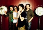 Pressefotos der vier schnuckeligen Finnrocker., Ohrwurmattacke in Bildern | © 2003 Motor Music (Fotograf: )