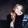 Yvonne macht nicht nur im Fernsehen eine gute Figur., Bitte schön lächeln ... | © BMG Music (Fotograf: )
