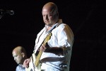 Alle, wirklich alle Augen glänzten: Frank Black plus Mannschaft rockten so, als wäre noch 1988., Live@Southside 2004 | © LAUT AG (Fotograf: Martin Mengele)