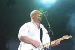 Alle, wirklich alle Augen glänzten: Frank Black plus Mannschaft rockten so, als wäre noch 1988., Live@Southside 2004 | © LAUT AG (Fotograf: Martin Mengele)