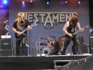 Auch mit zwei "Ersatzgitarristen" konnten Testament auf ganzer Linie abräumen., Bang Your Head 2004 | © LAUT AG (Fotograf: Michael Edele)