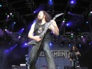 Auch mit zwei "Ersatzgitarristen" konnten Testament auf ganzer Linie abräumen., Bang Your Head 2004 | © LAUT AG (Fotograf: Michael Edele)