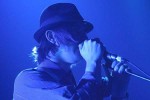Köln feiert Style und Glamour. Live im Gloria 2004., Achtung: Hier spricht die Interpolizei! | © laut.de (Fotograf: Martin Mengele)