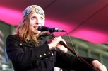 Guten Tag, das ist die Affirmation: Reklame-Helden auf der CeBIT 2005., Trällern für die Telekom | © laut.de (Fotograf: Florian Schade)