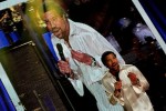 Eben noch bei Gottschalks "Wetten, dass ...?", nun schon wieder allein auf der Bühne: Lionel Richie., Live in Köln 2007 | © laut.de (Fotograf: Peter Wafzig)
