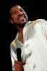 Eben noch bei Gottschalks "Wetten, dass ...?", nun schon wieder allein auf der Bühne: Lionel Richie., Live in Köln 2007 | © laut.de (Fotograf: Peter Wafzig)