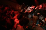 Eddie Argos und Art Brut im sehr verschwitzten Gebäude9 in Köln., Live in Köln 2007 | © laut.de (Fotograf: Peter Wafzig)