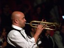 Mit seiner Wedding And Funeral Band bringt er das Zelt zum Kochen., Live In Konstanz | © laut.de (Fotograf: Alexander Cordas)