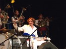 Mit seiner Wedding And Funeral Band bringt er das Zelt zum Kochen., Live In Konstanz | © laut.de (Fotograf: Alexander Cordas)