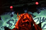 Auch auf minimaler Bühne gehen die Jungs ziemlich steil., Shadows Fall im Schlachthof, Wiesbaden. | © laut.de (Fotograf: Michael Edele)