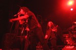 Auch auf minimaler Bühne gehen die Jungs ziemlich steil., Shadows Fall im Schlachthof, Wiesbaden. | © laut.de (Fotograf: Michael Edele)