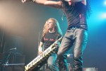 Die Briten machen sich trotz technischer Fertigkeiten weitgehend zum Affen., DragonForce im Schlachthof, Wiesbaden. | © laut.de (Fotograf: Michael Edele)