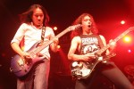 Die Briten machen sich trotz technischer Fertigkeiten weitgehend zum Affen., DragonForce im Schlachthof, Wiesbaden. | © laut.de (Fotograf: Michael Edele)