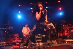 Die Briten machen sich trotz technischer Fertigkeiten weitgehend zum Affen., DragonForce im Schlachthof, Wiesbaden. | © laut.de (Fotograf: Michael Edele)