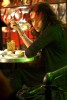 Die schöne Sängerin im Film von Wong Kar-Wai., My Blueberry Nights | © Prokino (Fotograf: Darius Khondji)