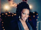 Die mehrfache Grammy-Gewinnerin posiert für die Promo-Fotos., Dianne Reeves | © Blue Note Records (Fotograf: )